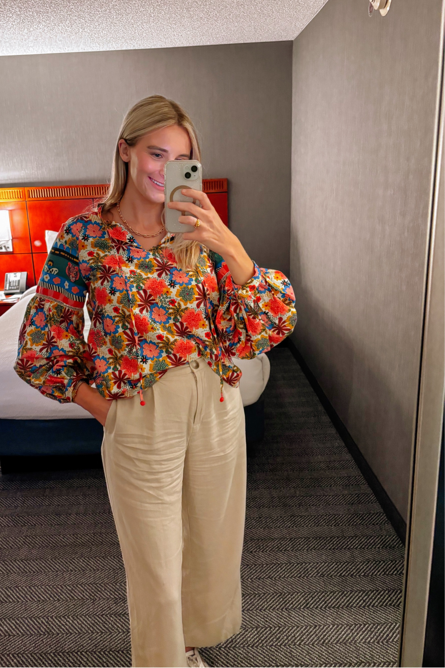 Another day another pair of trousers 🙌🏼 Here’s another fun work trip outfit for all my working ladies! 

#LTKWorkwear #LTKSeasonal #LTKStyleTip