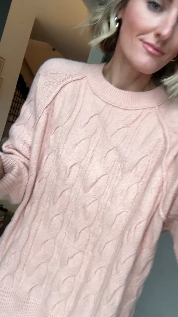 Such a cozy but cute sweater! Wearing XS!

Loverly Grey, Aerie, cable-knit sweater, oversized sweater, fall outfit, winter outfit, wide leg jeans 

#LTKSeasonal #LTKStyleTip #LTKFindsUnder50