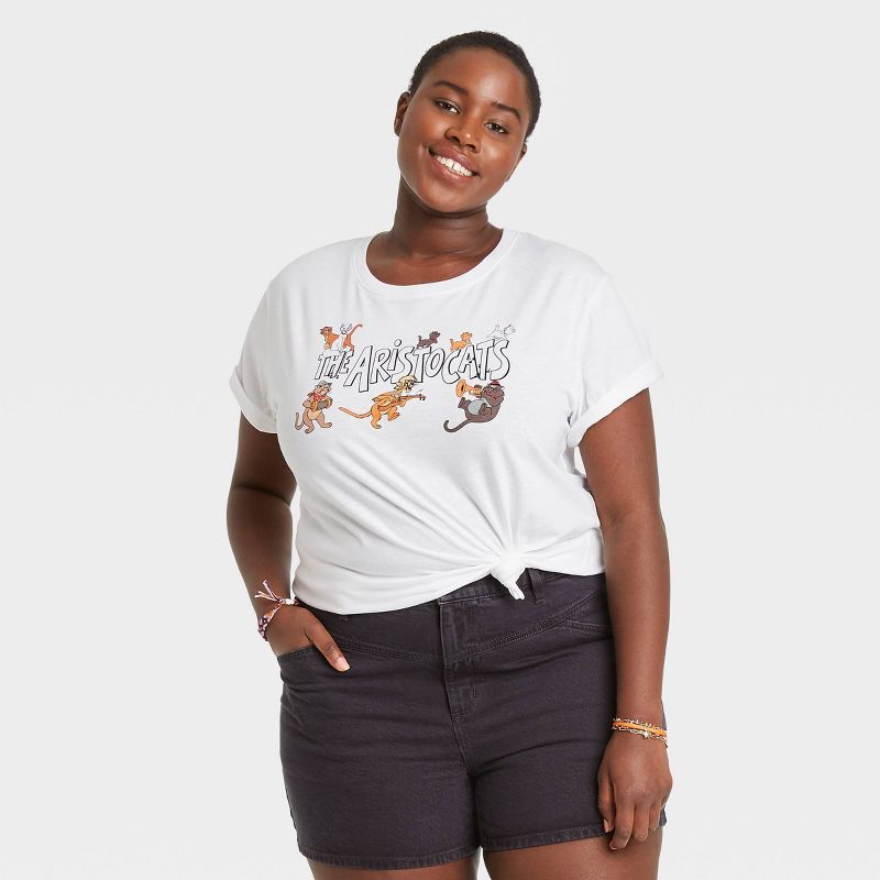 Women's Disney Aristocats Short Sleeve Graphic T-Shirt - White | Target