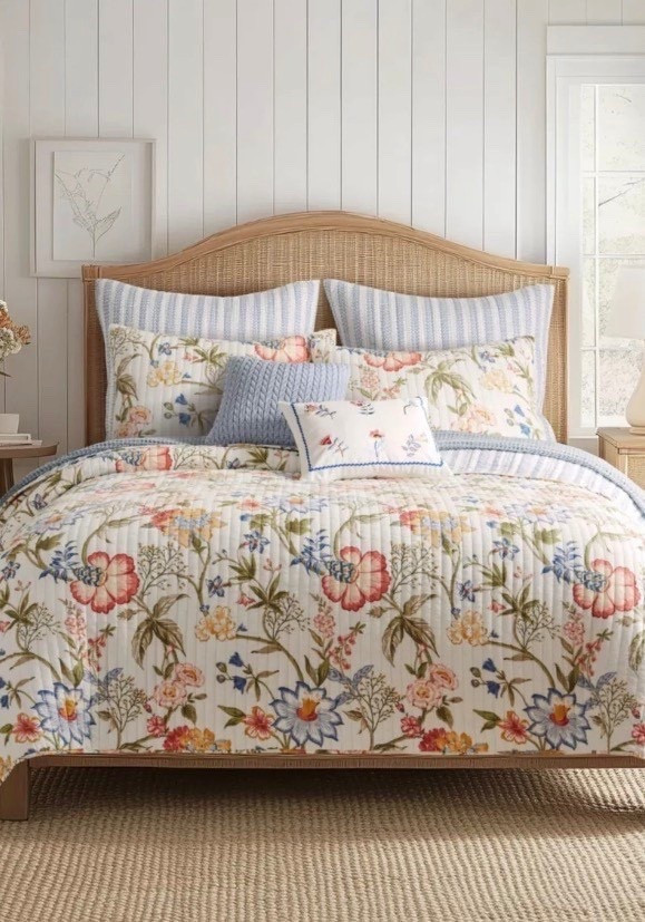 Bedding from Belk 

Follow my LTK @417bargainfindergirl on the @shop.LTK app to view this post and get my exclusive app-only content!

#liketkit 
@shop.ltk
https://liketk.it/5Wkpa
