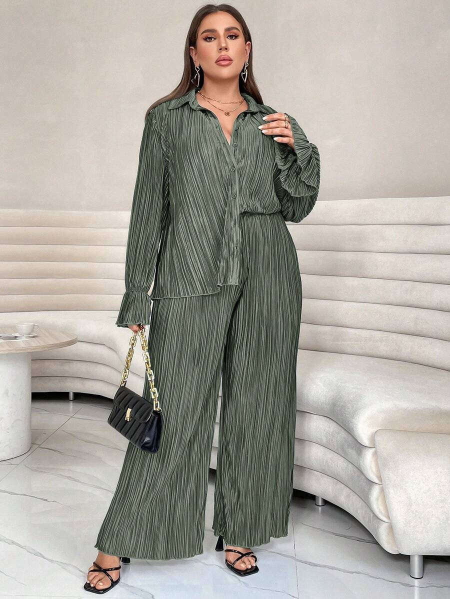 SHEIN Essnce Plus Size Solid Color Pleated Casual 2-Piece Set | SHEIN