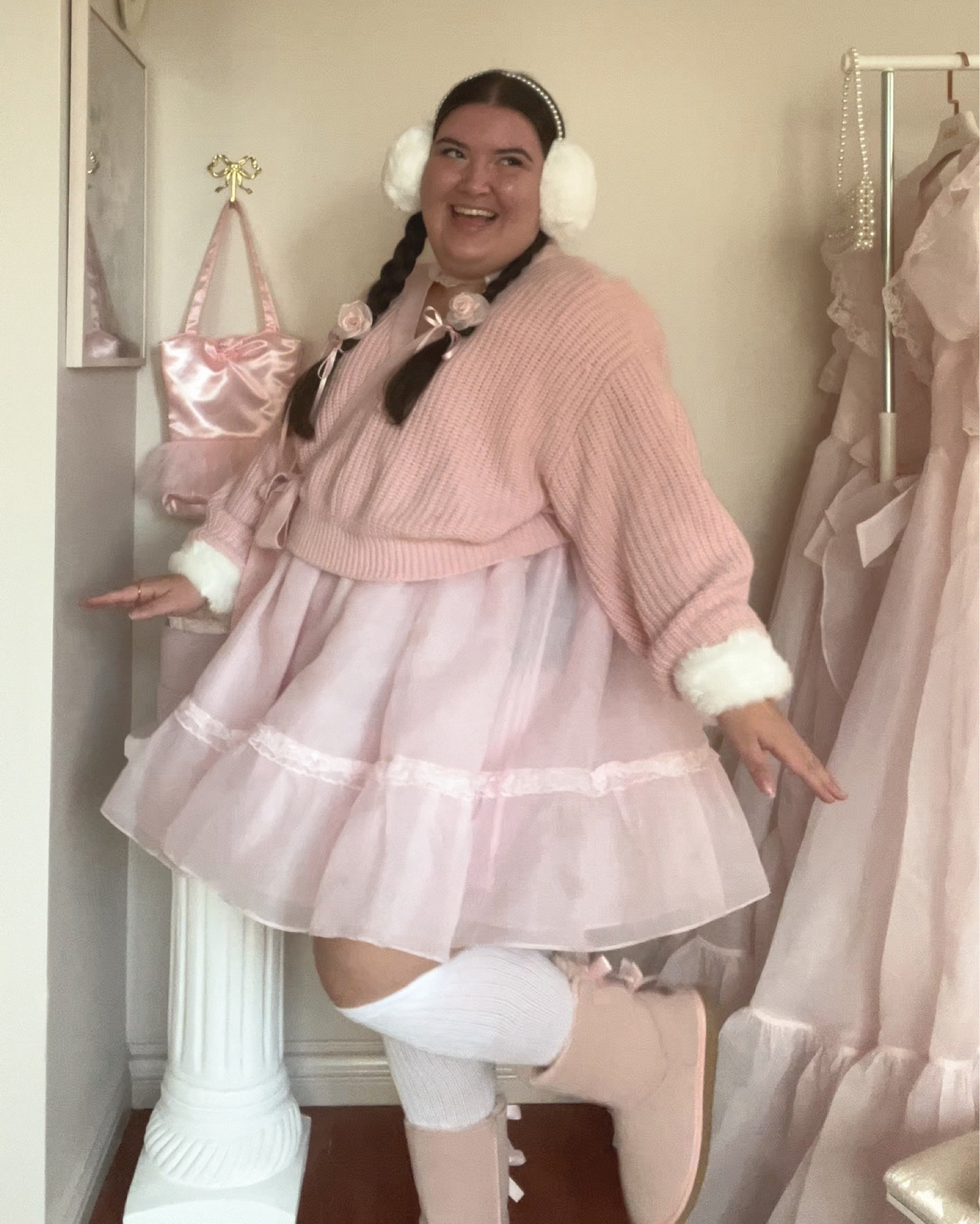 Girly plus size friendly winter ballet core outfit 🎀❄️

#LTKplussize #LTKHoliday #LTKfindsunder100