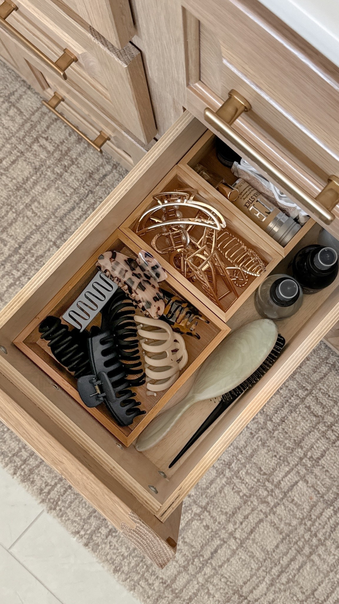 The way wooden drawer organizers really elevate your kitchen and bathroom drawers😍

Amazon home, Amazon home finds, affordable home finds, organization, Amazon organization

#LTKHome