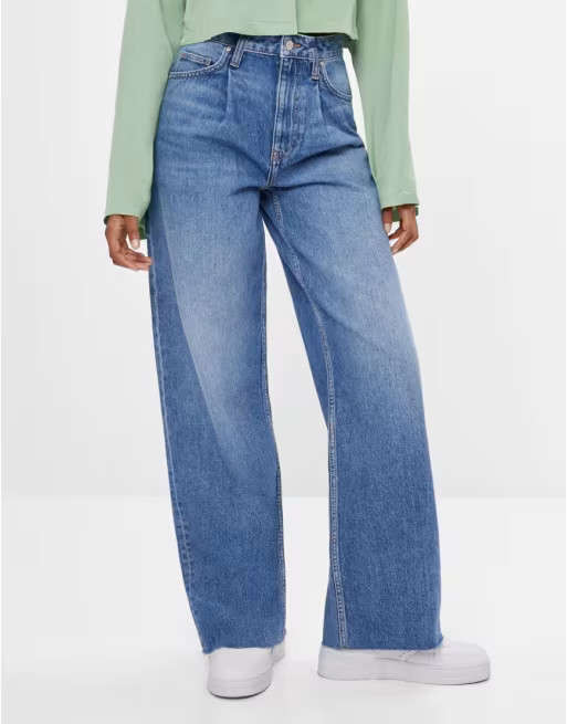 Bershka 90s wide leg baggy jeans in blue | ASOS (Global)