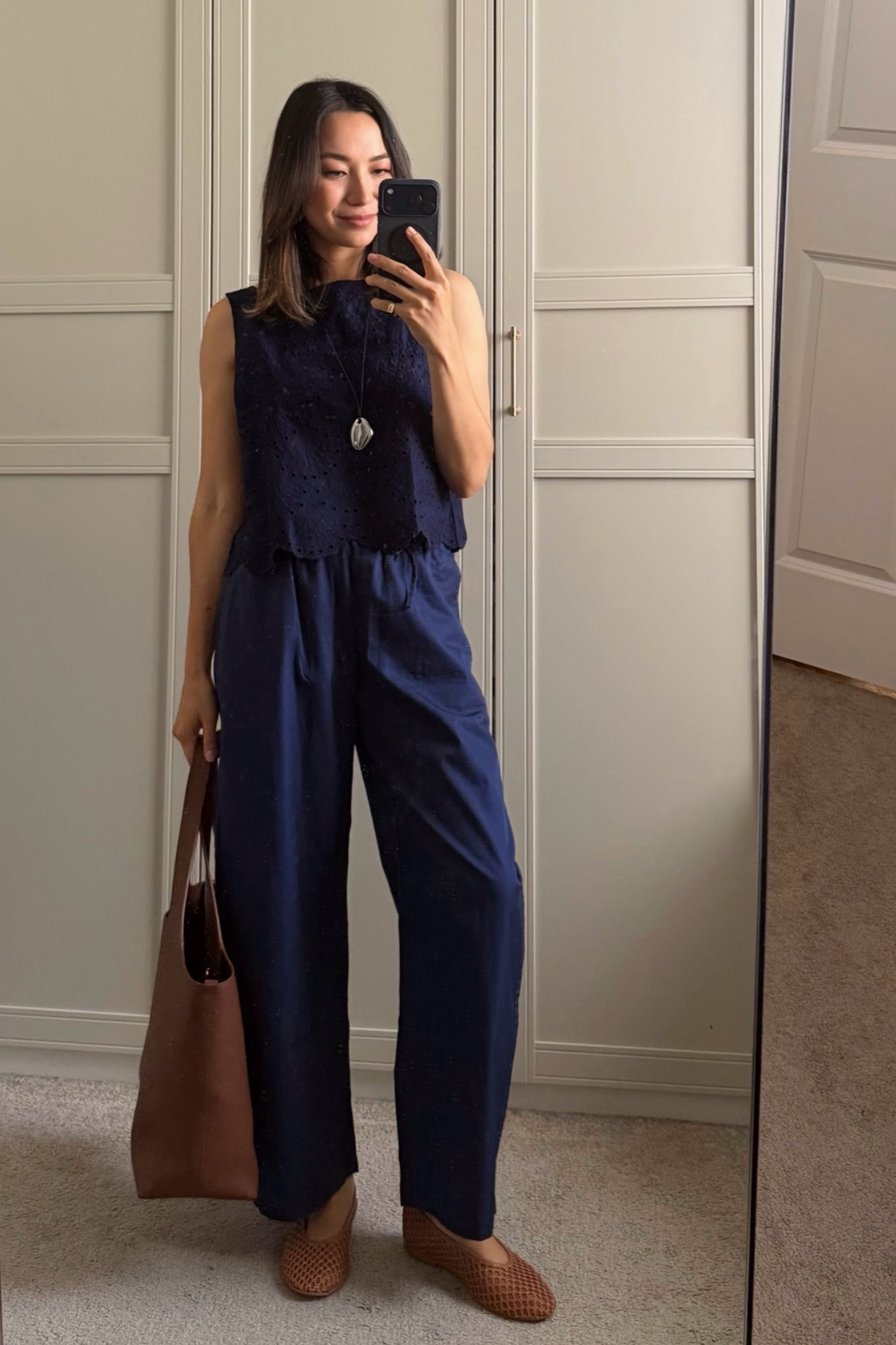 Gap poplin pants restocked! Wearing xs