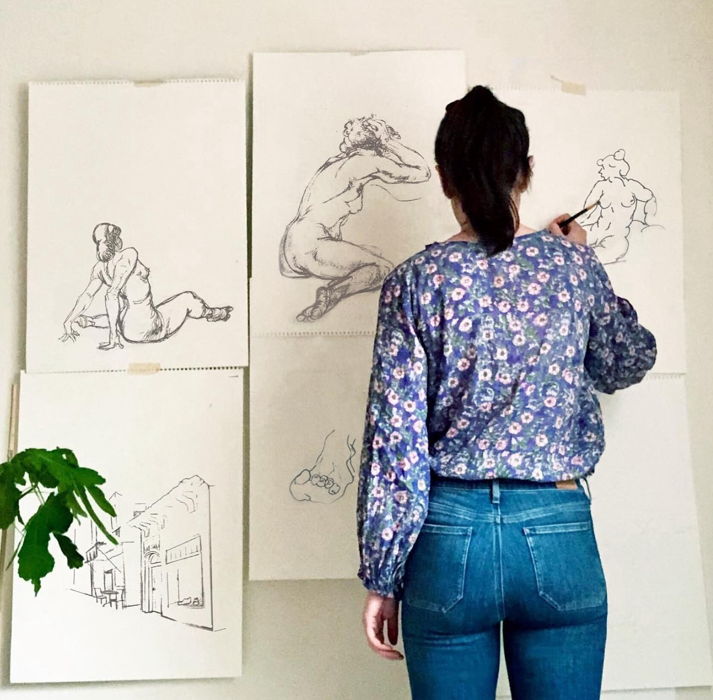 I live in breezy Emerson Fry tops and dresses in the summers in the studio. Bringing back #flashbackfriday for this studio moment ✏️

There was a time period in my art journey where I strictly loved pencil drawings. I saw some beautiful pencil drawings last night @nepenthegallery and it made me think of when I turned my old studio apartment into my full blown studio space during 2020.

#studio #inherstudio #pencildrawing #figuredrawing #emersonfry #studiospace #womenartists

#LTKFamily #LTKGiftGuide #LTKSwim