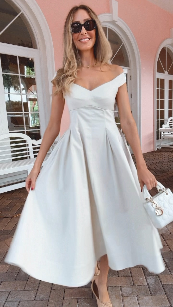 Gorgeous and elegant white dress 
Runs tts, wearing a size small 
The perfect white dress 


#LTKWedding #LTKStyleTip #LTKParties