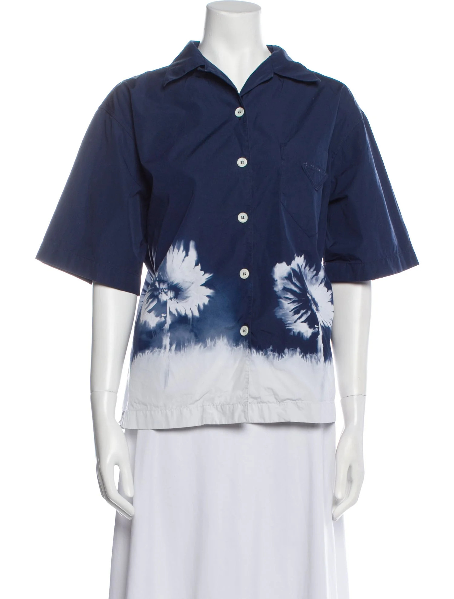 2021 Graphic Print Button-Up Top | The RealReal