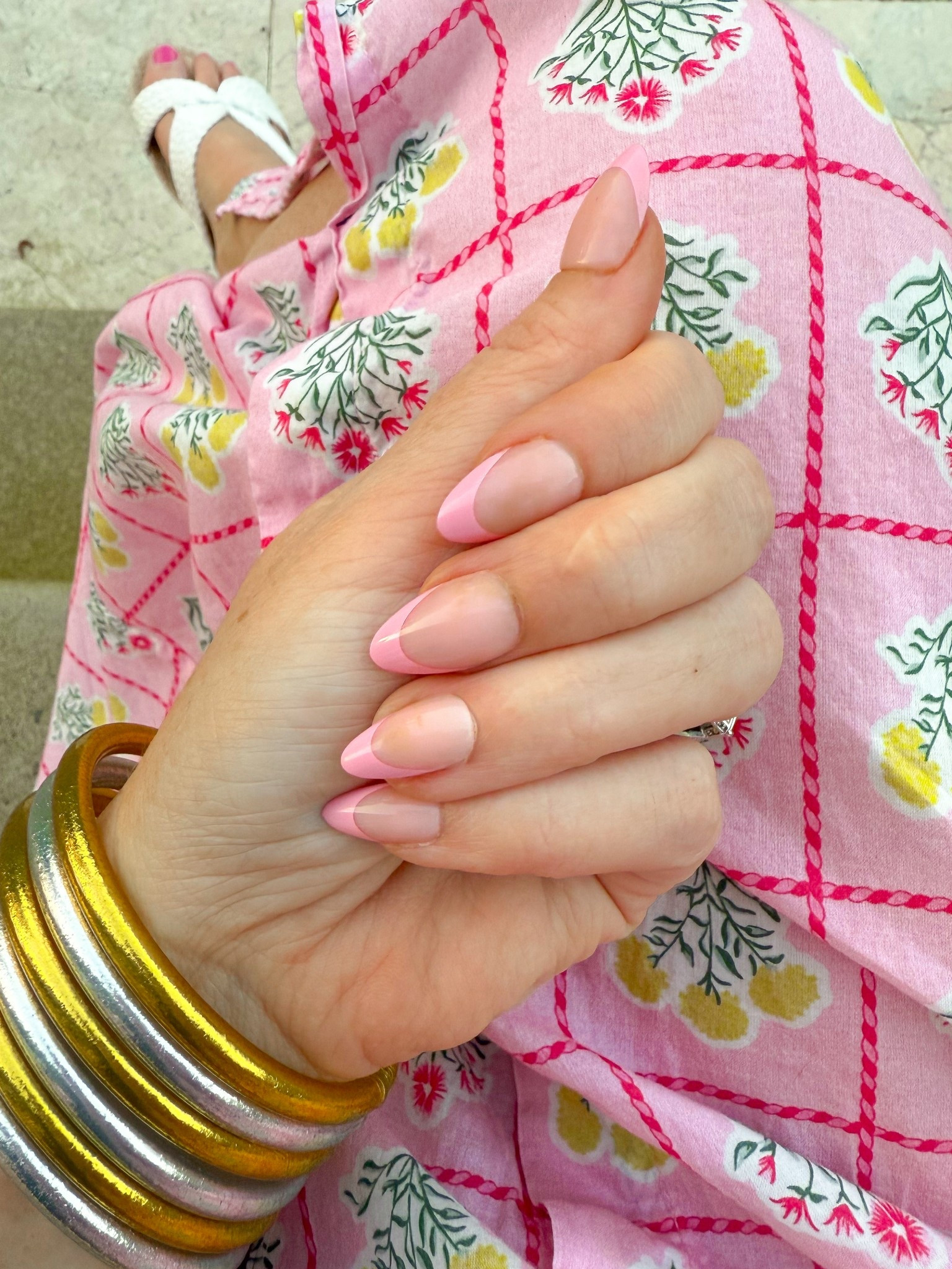 Pink nails
wearing glamnetic 

#LTKStyleTip #LTKWorkwear #LTKBeauty