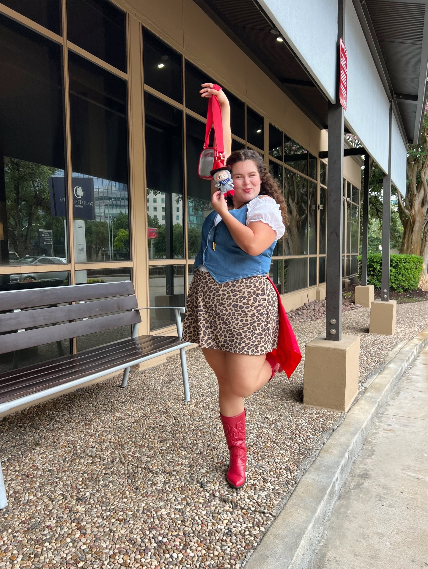 everything is bigger in Texas 🐝👑

#plussize #plussizestyle #plussizemodels #plussizemodel #beyoncé #cowboycartertour #cowboycarter