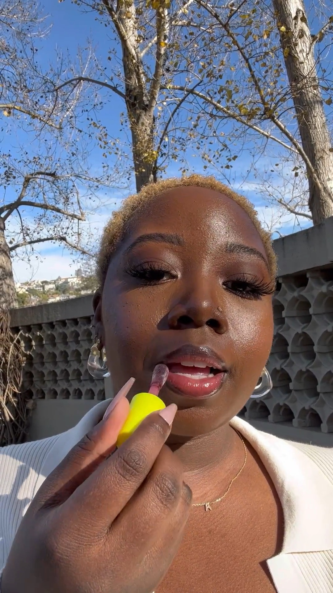 Lip oils in the winter >>>> 👄 #lipoil #winterlipcare #winterskincare #lipgloss

#LTKBeauty #LTKWatchNow