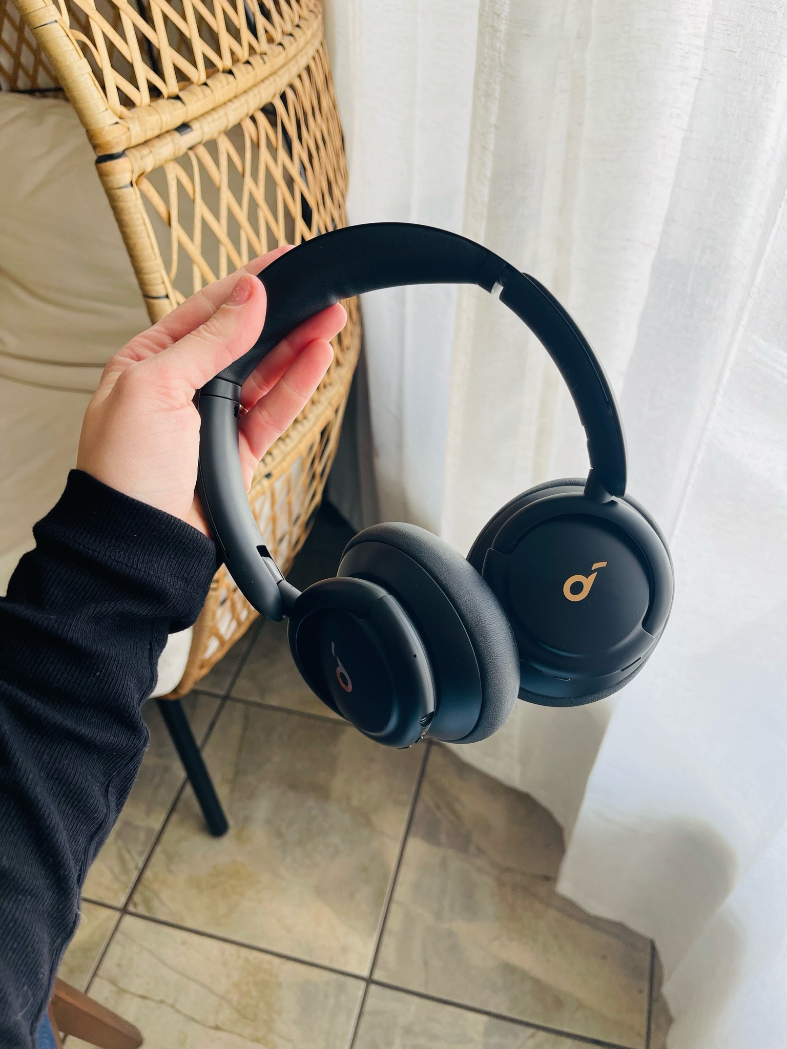 My favorite headphones! 
It has an amazing noise canceling, it plays for 40 hours (I charge every 1.5-2 weeks!), the fit is extreme comfortable and perfect for working out when lifting weights, it rotates, it folds and it has also other noise cancellation modes, AND it is touch! I love it and can’t recommend it enough. It also has a 20%OFF for a limited time so take advantage of it 🙌🏻

#LTKSpringSale #LTKfitness #LTKsalealert