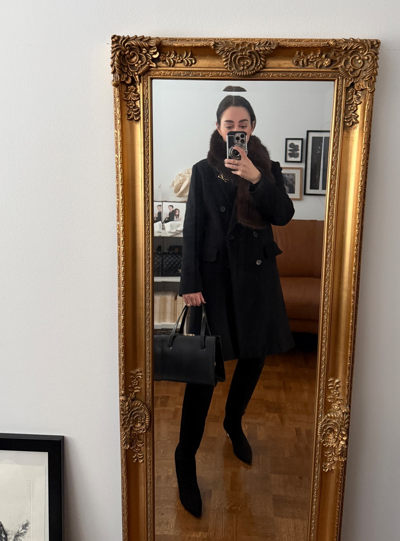 Coat: Wilfred
Scarf: Wilfred
Leggings: Old Navy
Boots: Everlane
Bag: Vintage
Brooch: Loewe

#LTKpetite #LTKcanada #LTKwinter