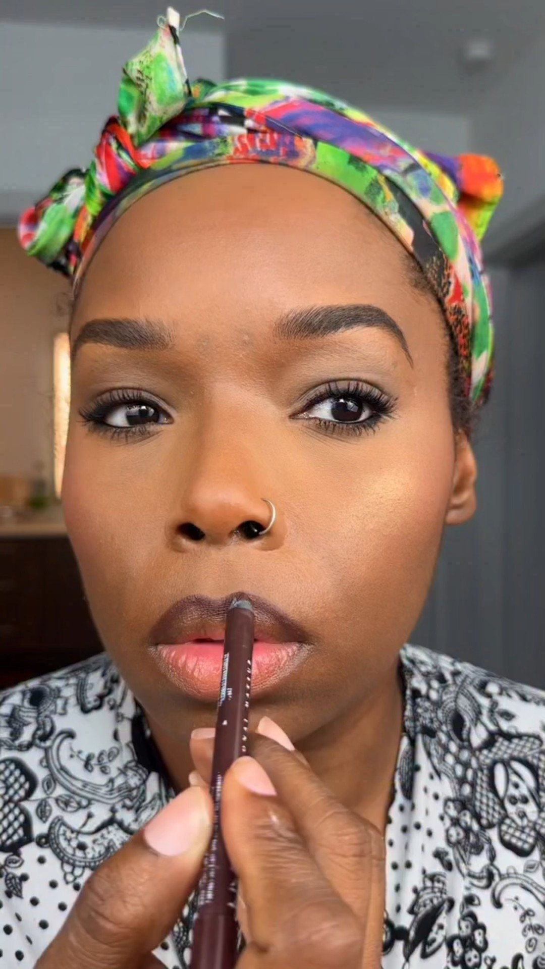 You like this lip combo? Y’all know I’m a nude lip girly. This is an affordable lip combo, that I wear all the time! 

@nyxcosmetics Line Loud lip liner - Rich Chocolate 
@colourpopcosmetics I’m pretty sure this is from the makeupshayla collab. FOREVER ago. But any nude of your choosing will work. 
@juviasplace - Lip Gloss - Dulce latte 

#lipcombo #nyxcosmetics #juviasplace #colourpop #nudelipcombo #dallasmakeupartist #dallasinfluencer #makeuptutorial #lipcombotutorial #makeupfunny

#LTKFindsUnder50 #LTKParties #LTKBeauty