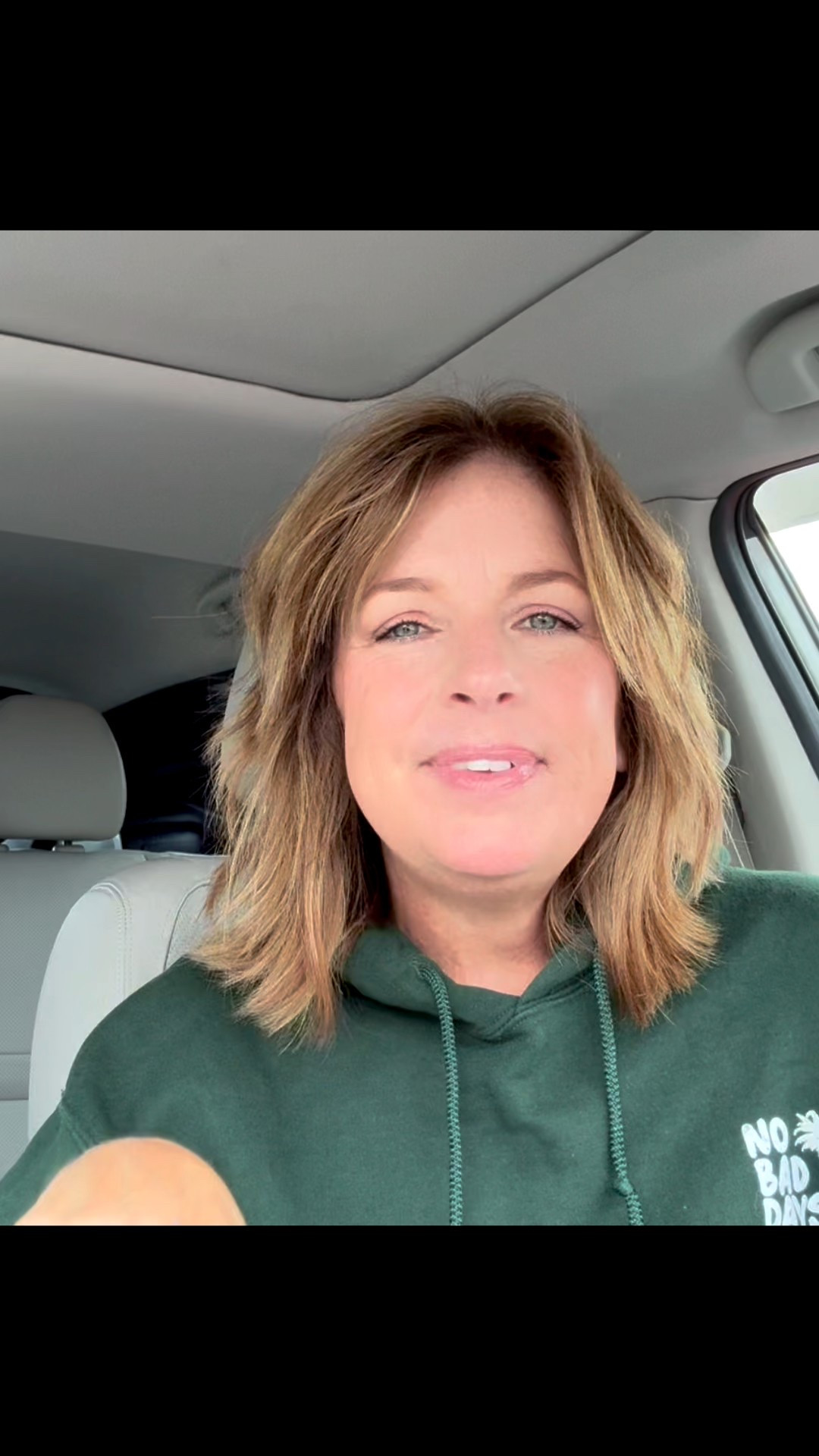 Makeup for auburn hair with blonde highlights.  Neutral and cool toned makeup.  

#LTKBeauty