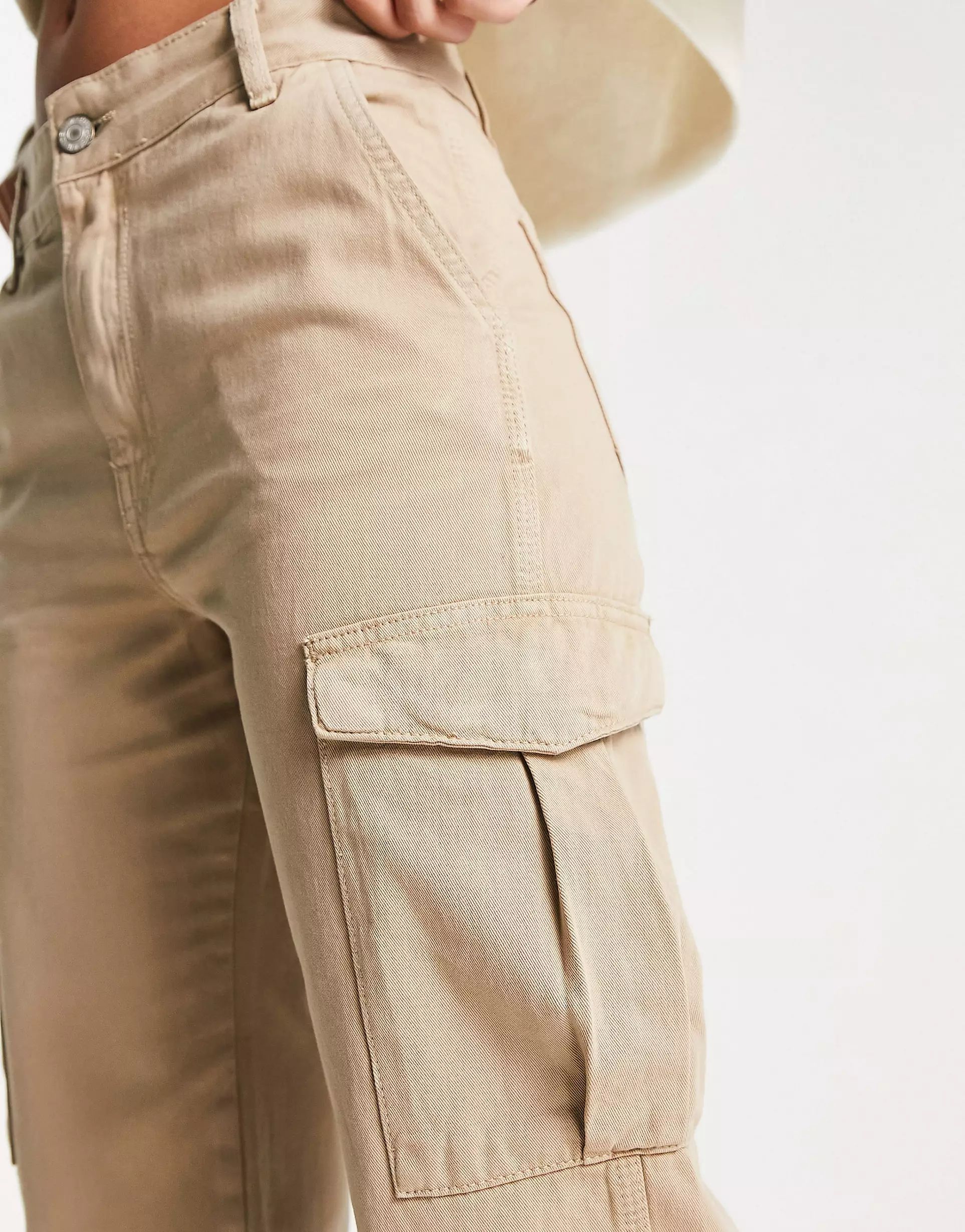 Pull&Bear high waisted straight leg cargo pants in beige | ASOS (Global)