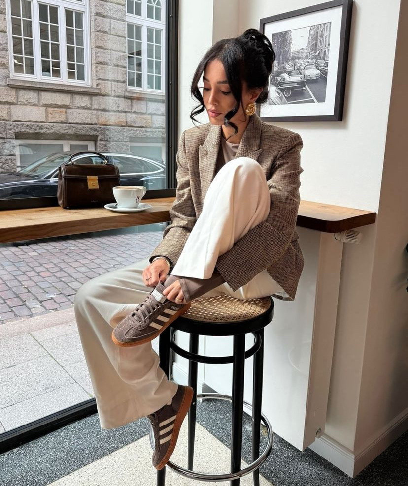 Fall casual chic 
Brown blazer 
Brown top
White/cream pants 
Brown sneakers (adidas)
Brown suede bag 

#LTKTravel #LTKStyleTip #LTKShoeCrush