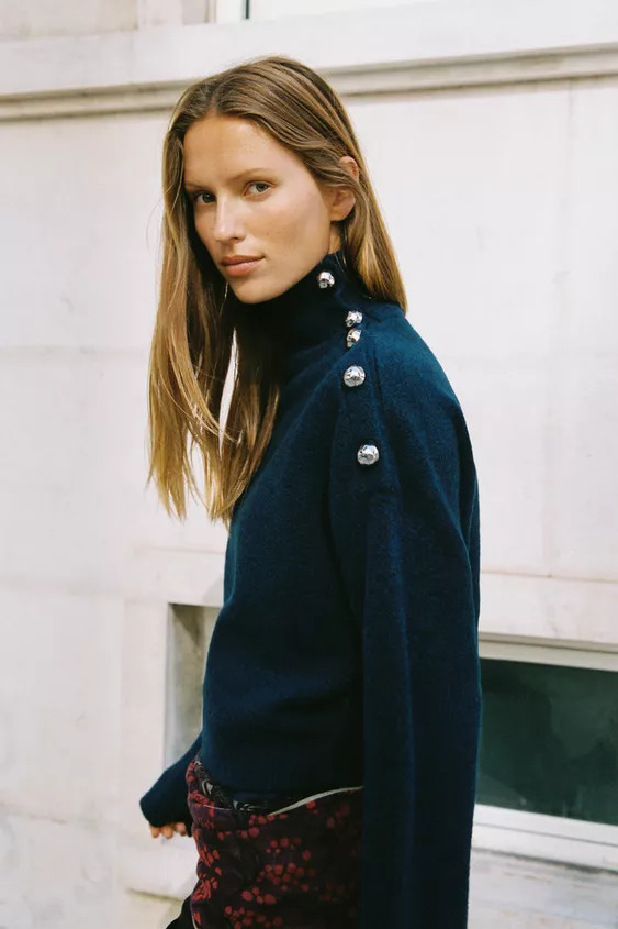 SOFT KNIT BUTTON SWEATER | Zara US