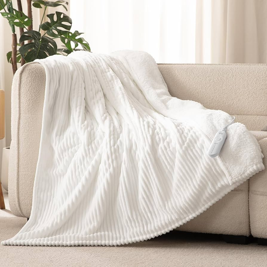 Reaks Electric Heated Throw Blanket, Silky Soft Flannel & Sherpa Heating Blanket Throw with 5 Hea... | Amazon (US)
