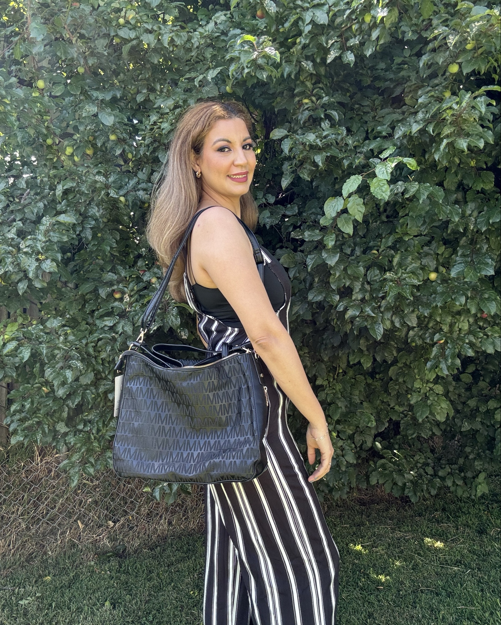 Bolsos y bolsos grandes tipo hobo para mujer, bolso cruzado de cuero vegano con cartera.

#LTKSeasonal #LTKBeauty #LTKStyleTip