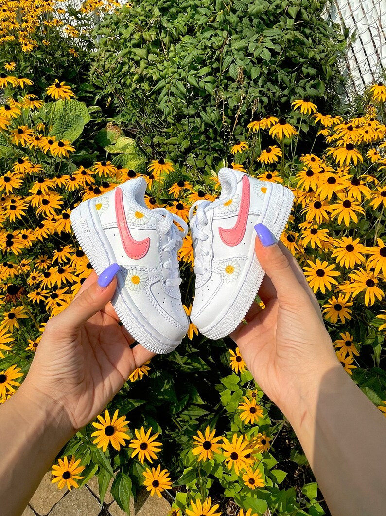Flower Custom Air Force 1s daisies | Etsy | Etsy (US)