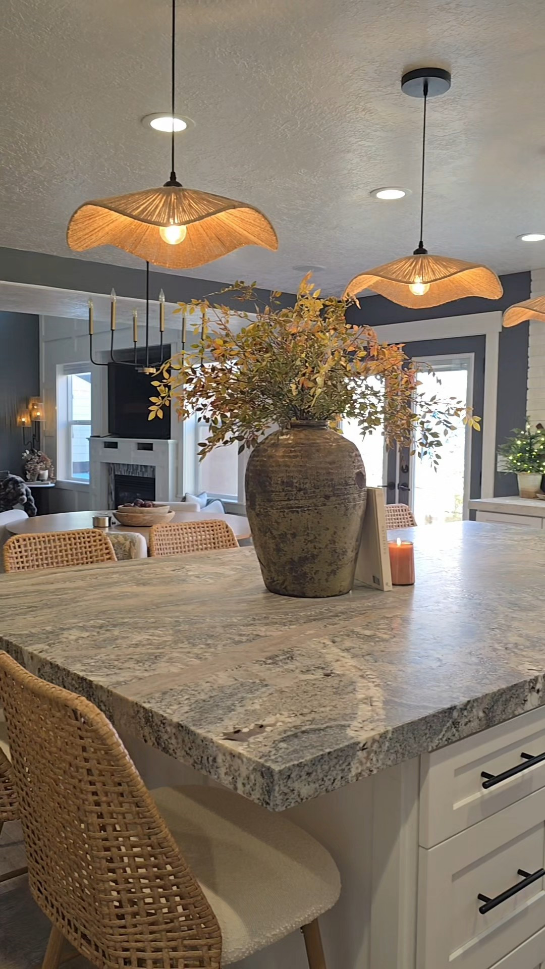 Some Christmas, some fall… my home’s a little confused but I’m here for it 🤎✨ Enjoying every cozy moment before it’s full-on Christmas.

#LTKHome #LTKStyleTip #LTKU