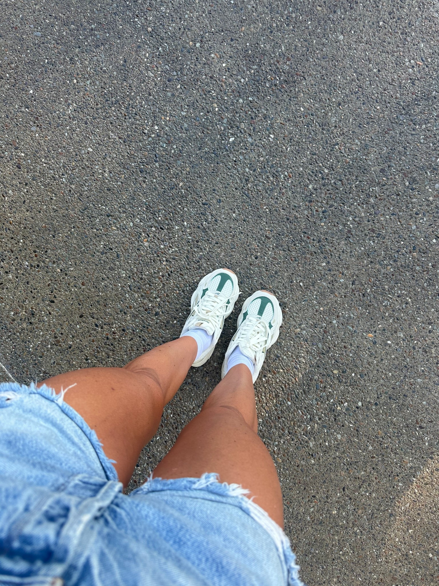 Monday Casual

#LTKShoeCrush #LTKSaleAlert #LTKActive