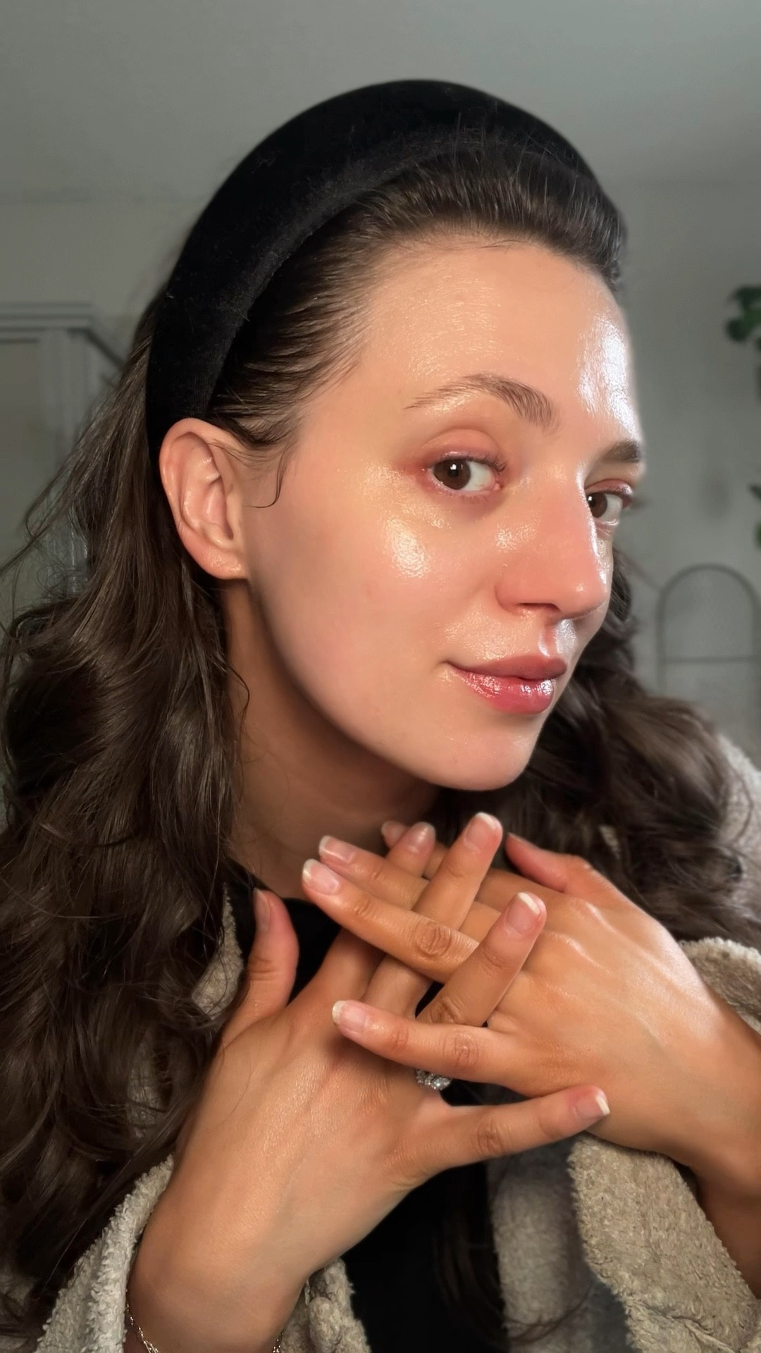Morning shed + Skincare routine (as a 34 y/o with no fillers or botox) ✨ 

Use code Toria-20 for a discount on the lash serum! 



#LTKBeauty #LTKWatchNow