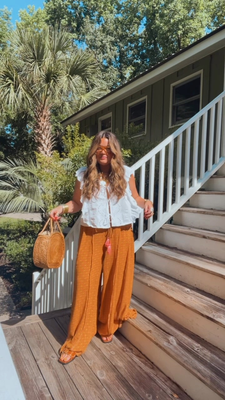 On my way to eat my weight in crab legs 🦀 

#LTKSeasonal #LTKPetite #LTKFindsUnder50