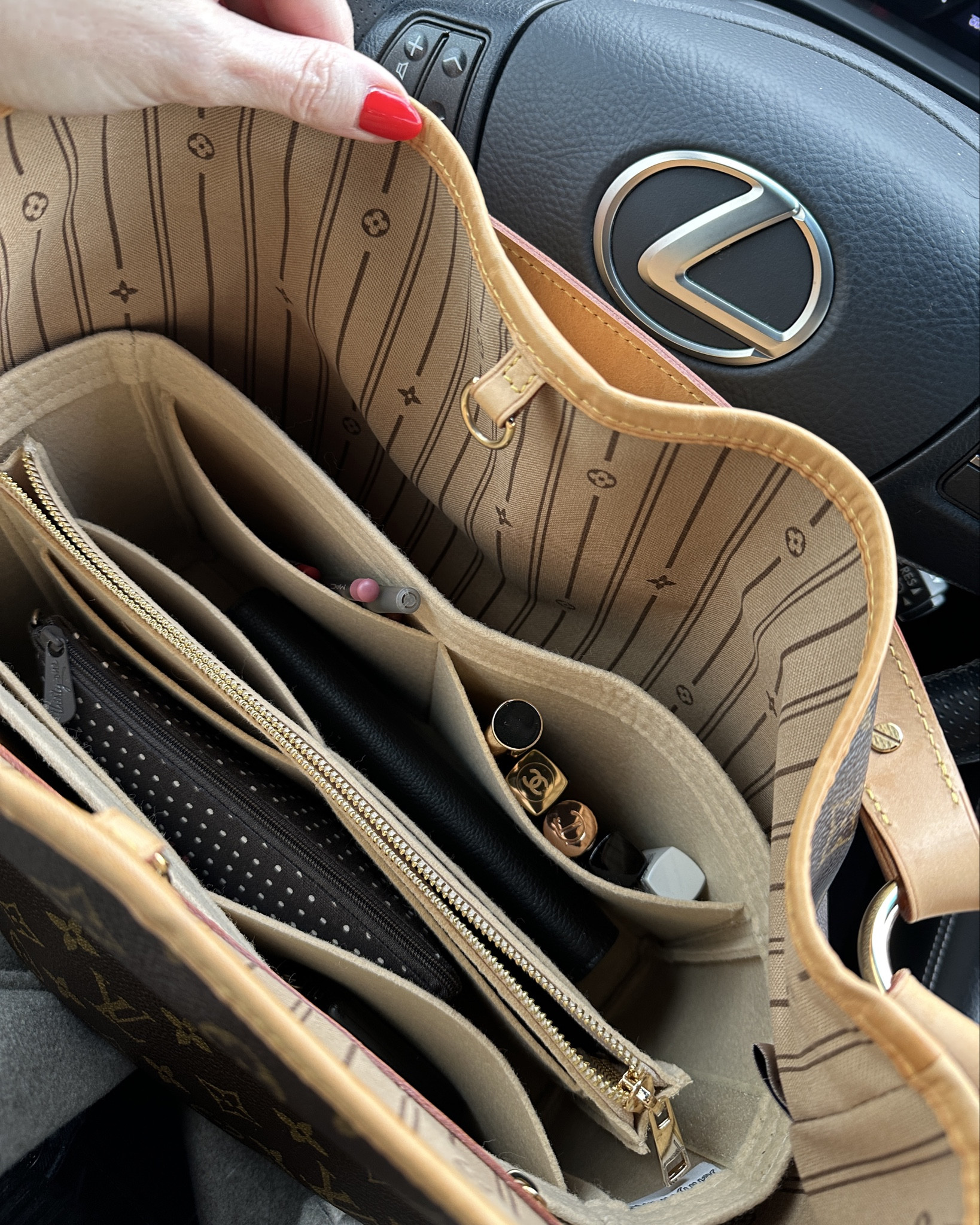 I am so happy with my bag organizer! It was shipped out within 48 hours of order (although shipping time was lengthy, it was worth the wait✨) I requested the key hook be omitted & I am over the moon with my custom bag organizer. Zipper runs smoothly & as a bonus I can use it in 3 different handbags! I highly recommend this Etsy Artisan

#LTKTravel #LTKGiftGuide #LTKItBag