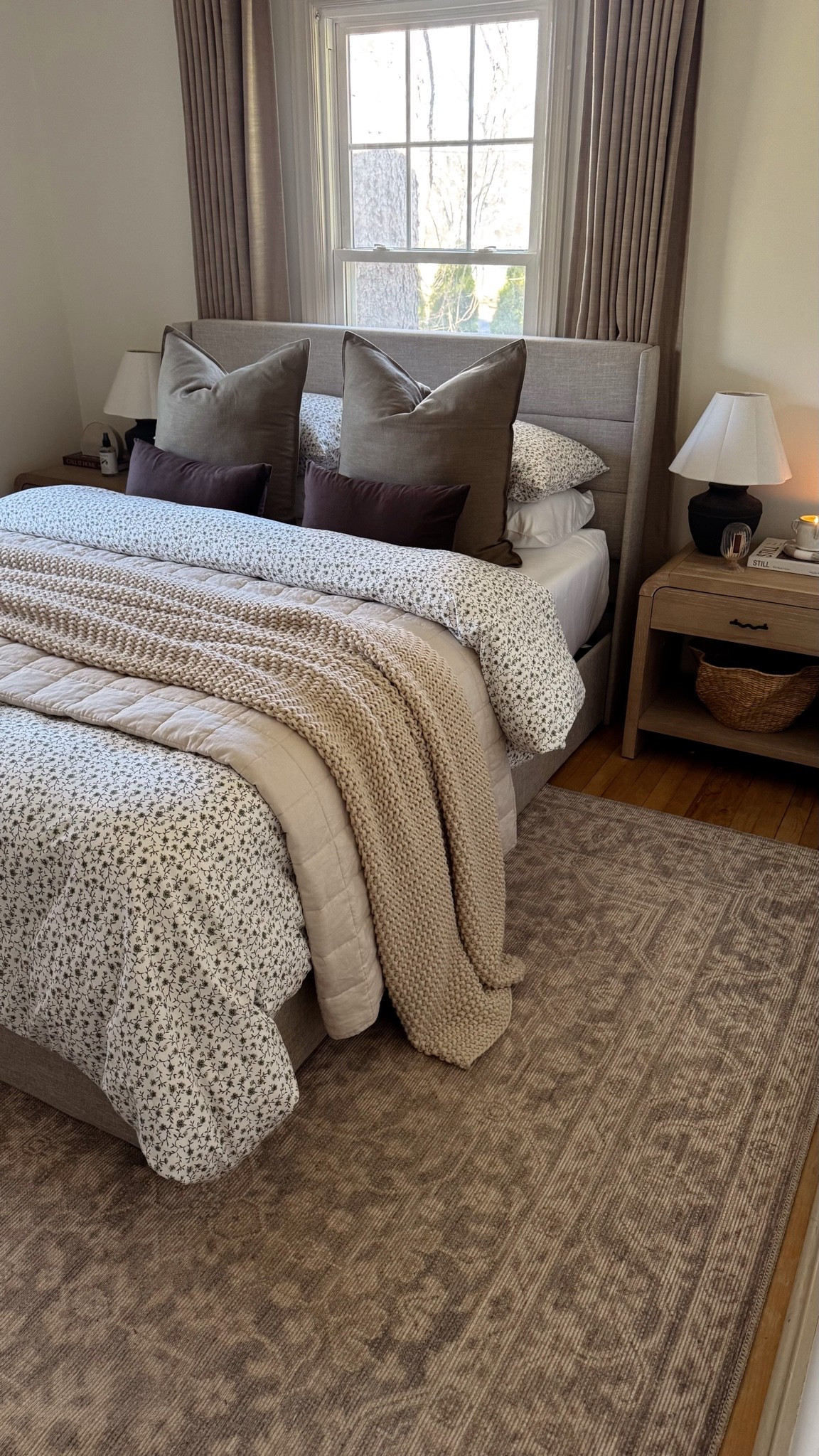 obsessed with this bedding combo! love the new floral pattern 😍✨🌿 


bedding, bedding combo, duvet, quince, quince bedding, bedroom, cozy bedroom