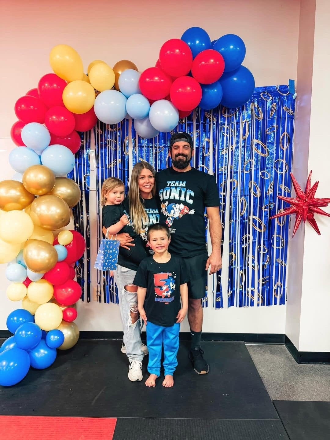 Boy birthday party theme idea, 5th birthday, Sonic 🎈 
Maddox had a blast at his birthday party!

#LTKKids