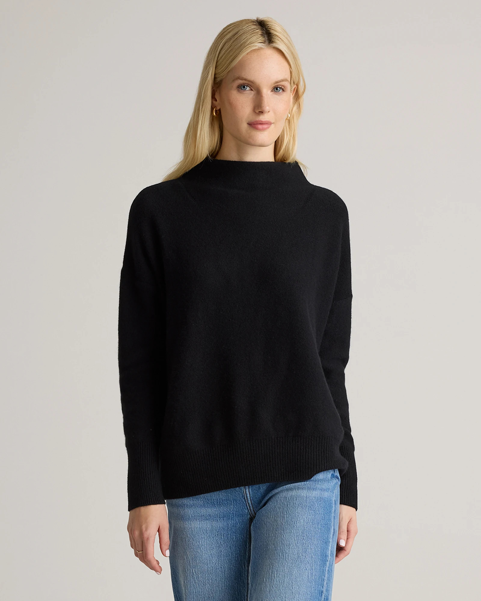 Quince | Women's Mongolian Cashmere Funnel Neck Sweater in Oatmeal, Size Small | Quince
