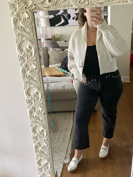 Just got my nuuly order and these jeans are so comfy and trendy and perfect for curvy girls!! Plus I just saw they’re ON SALE for half off 🙌🏼 paired with my $15 old navy bodysuit (also on sale), white loafers perfect for spring and summer, and knit cardigan from free people  

#LTKshoecrush #LTKstyletip #LTKsalealert