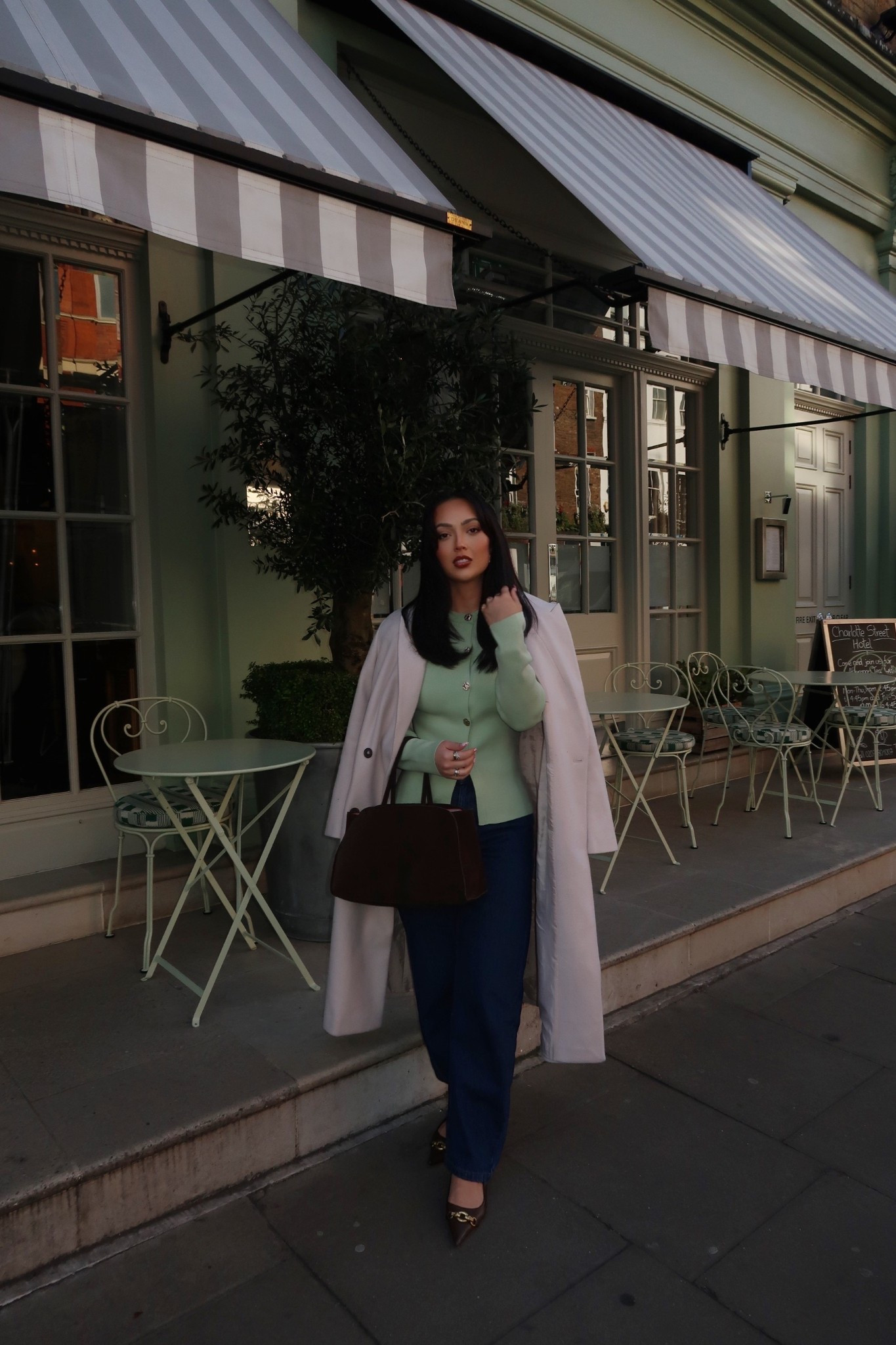 Barrel jeans for the big girl meetings in the city - totally unintentional that I matched the pistachio/matcha-coloured paint! 🍵🤍

#LTKAprilSpotlight #LTKuk #LTKspring