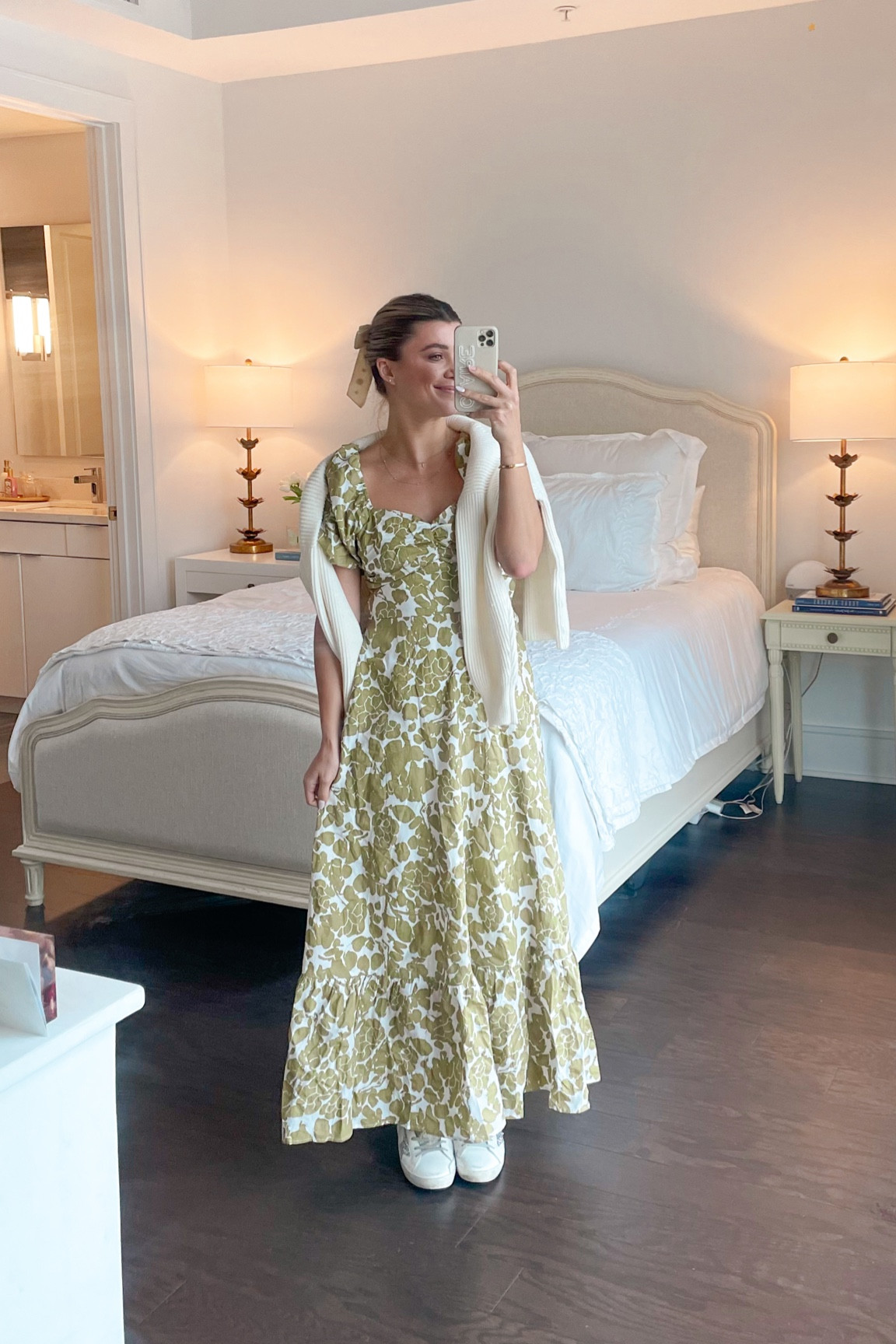 Meeting fit 🌼

Dress xs
Sweater small
Shoes 38 (usually 7.5)

#LTKSeasonal