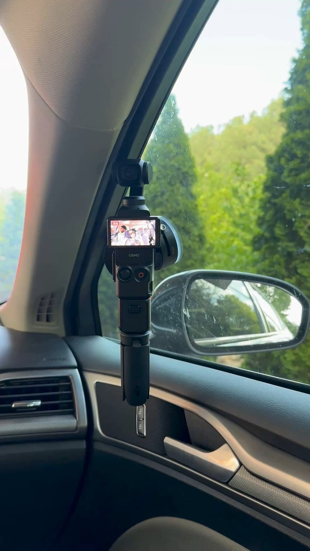 handsfree car content 🤏🏾 #LTKTech #OsmoPocket #Hack 

#LTKGiftGuide #LTKFindsUnder100