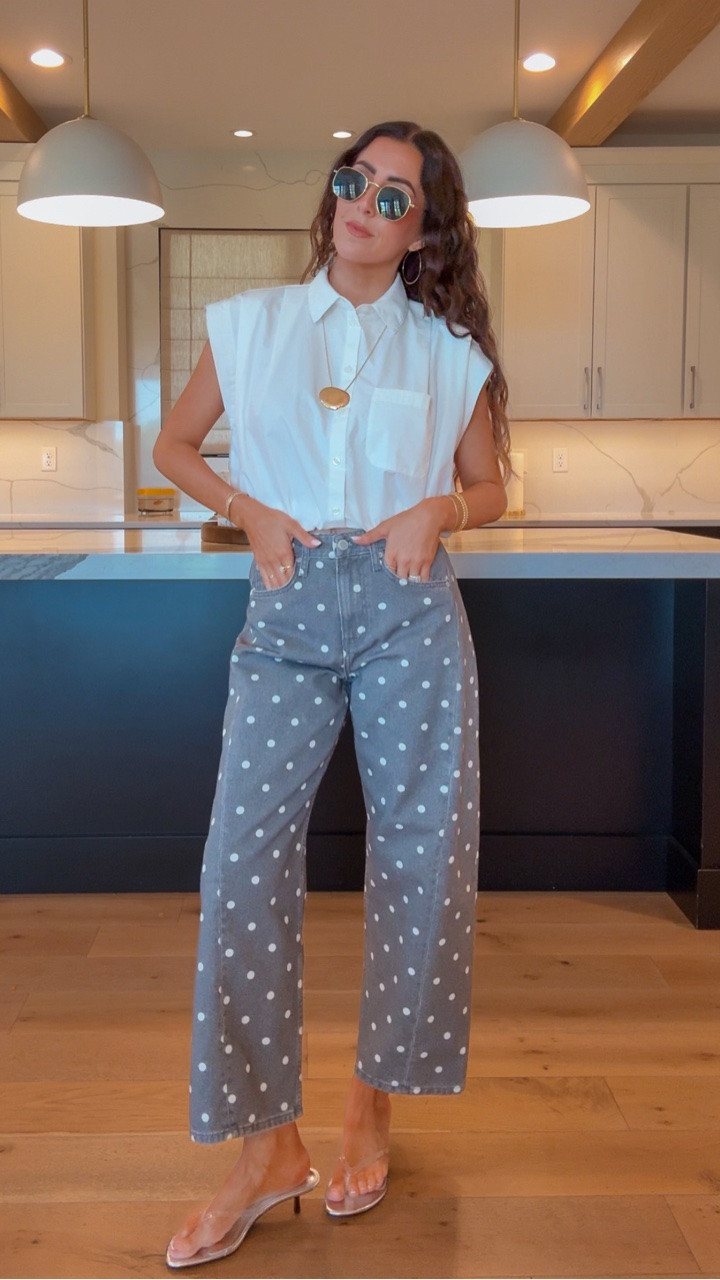 I just love how fun these jeans are! They have so much character and are perfect for the spring and into summer. Wearing a size small in the top and a size 4 in the jeans! 

Zara fashion, Zara favorites 
@Zara

#LTKootd #LTKgrwm #LTKSaleAlert