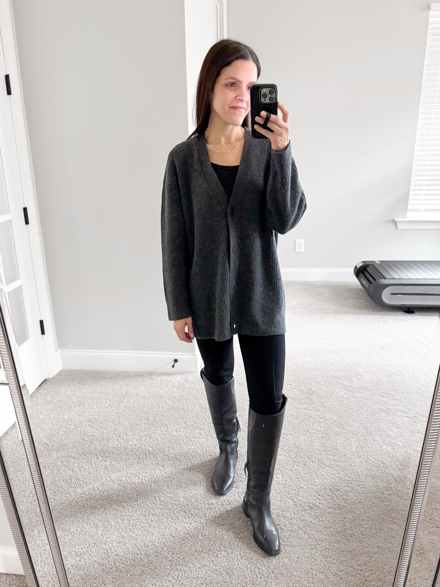 Winter outfit inspo

Oversized boyfriend cardigan - XS
Toteme zip flare legging - S
Rider saddle boot - tts 

#LTKStyleTip