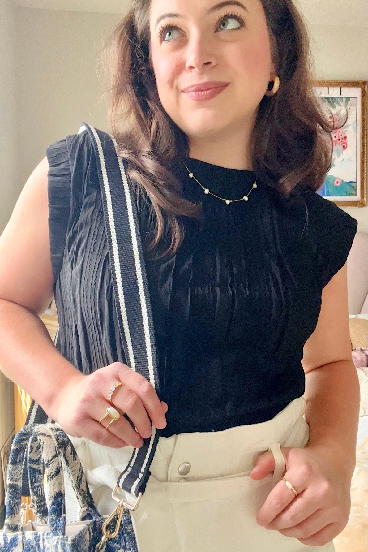 Amazon find- cap sleeve textured top under $15 

#LTKFindsUnder50 #LTKStyleTip