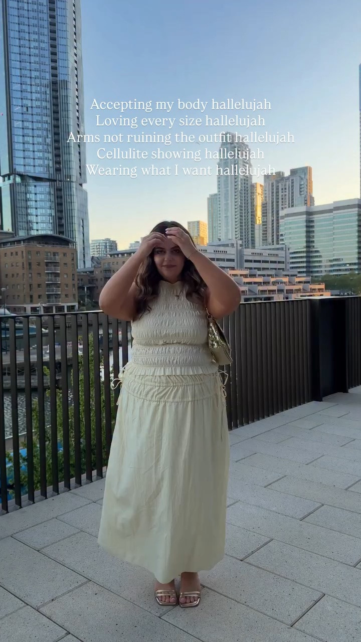 Body acceptance hallelujah 🙌 #midsizefashion #bodyacceptence #bodyacceptancemovement