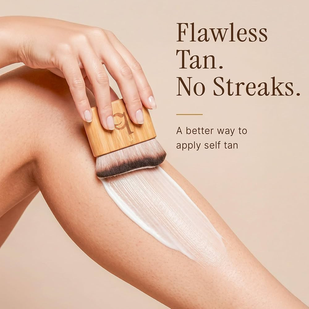 Ultra Soft Self Tanner Brush - Kabuki Brush for Body Foundation & Makeup, Blending Applicator for... | Amazon (US)