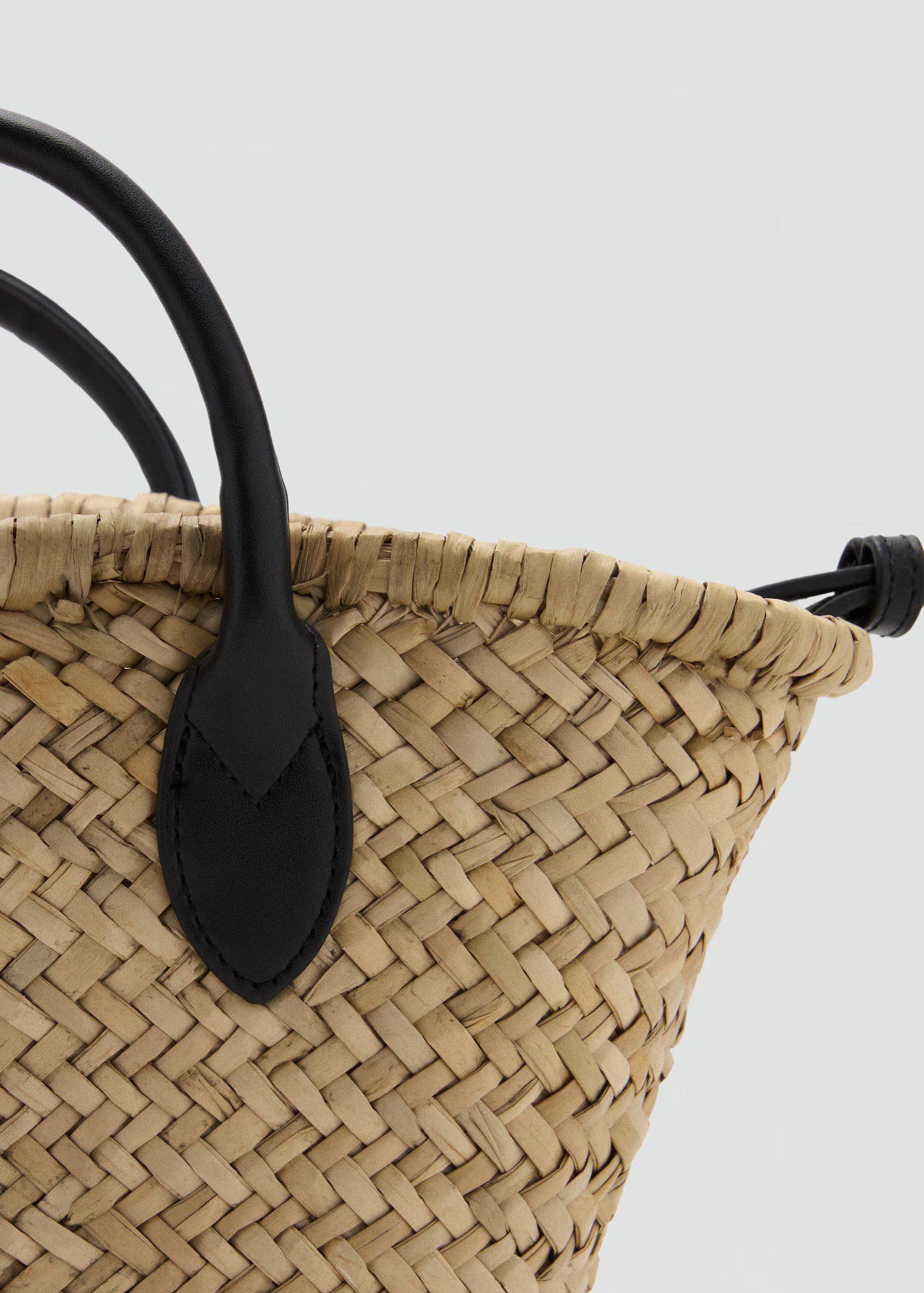 Small natural fiber basket - Women | MANGO USA | Mango (US/MX/AU)