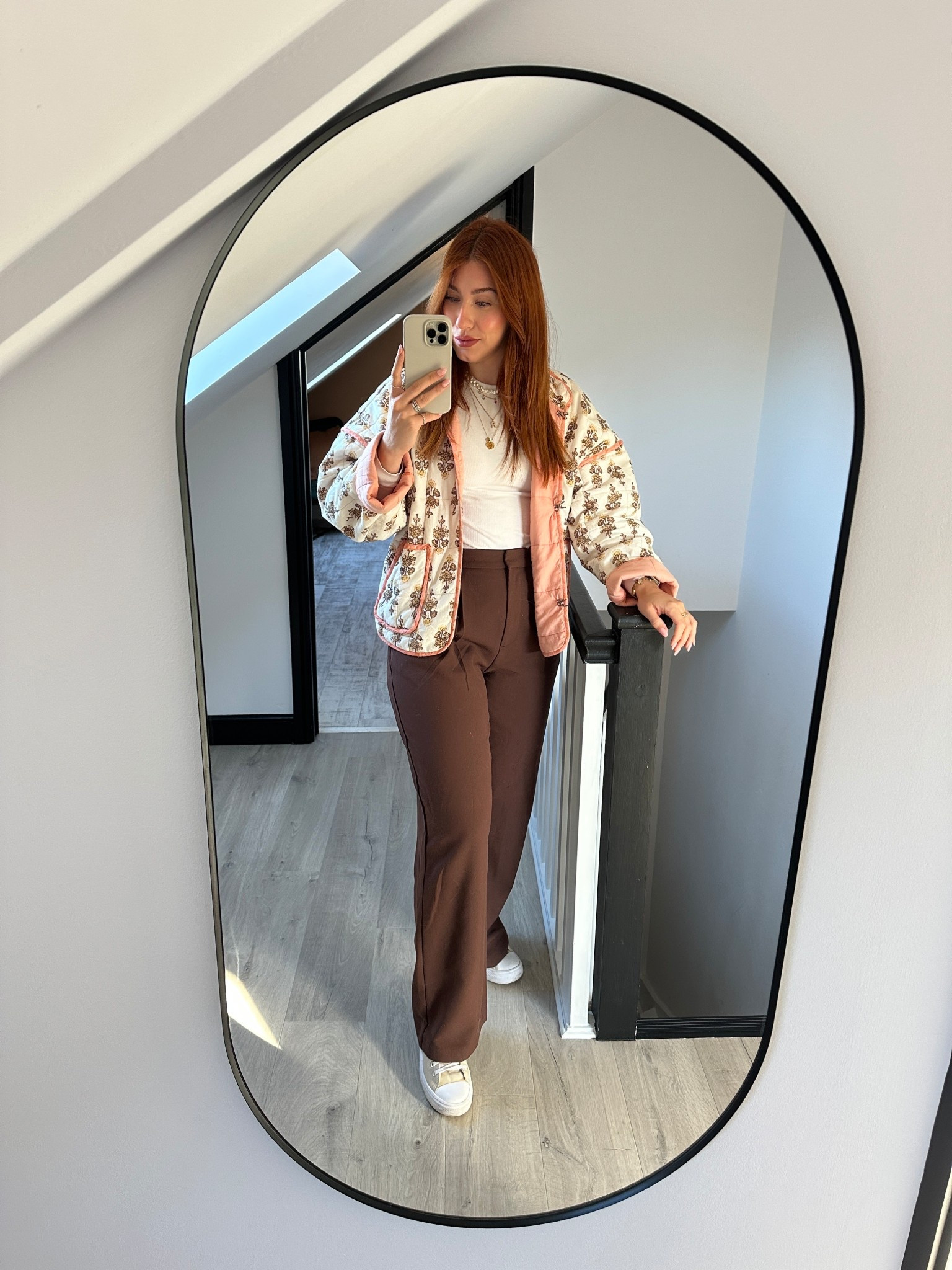 Today’s brunch fit. The besssst tailored comfy trousers I’ve found for small waist wide hips 👌🏼

#LTKmidsize #LTKuk #LTKautumn