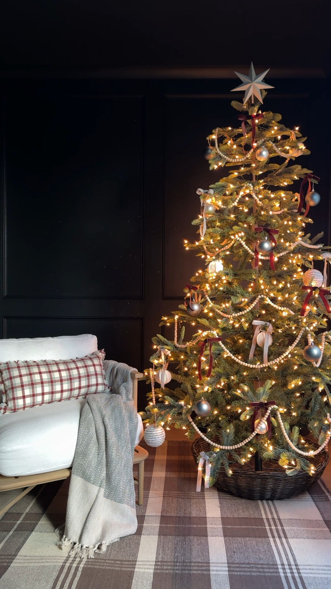 My favorite artificial Christmas tree is from amazon! 

#LTKStyleTip #LTKVideo #LTKSeasonal