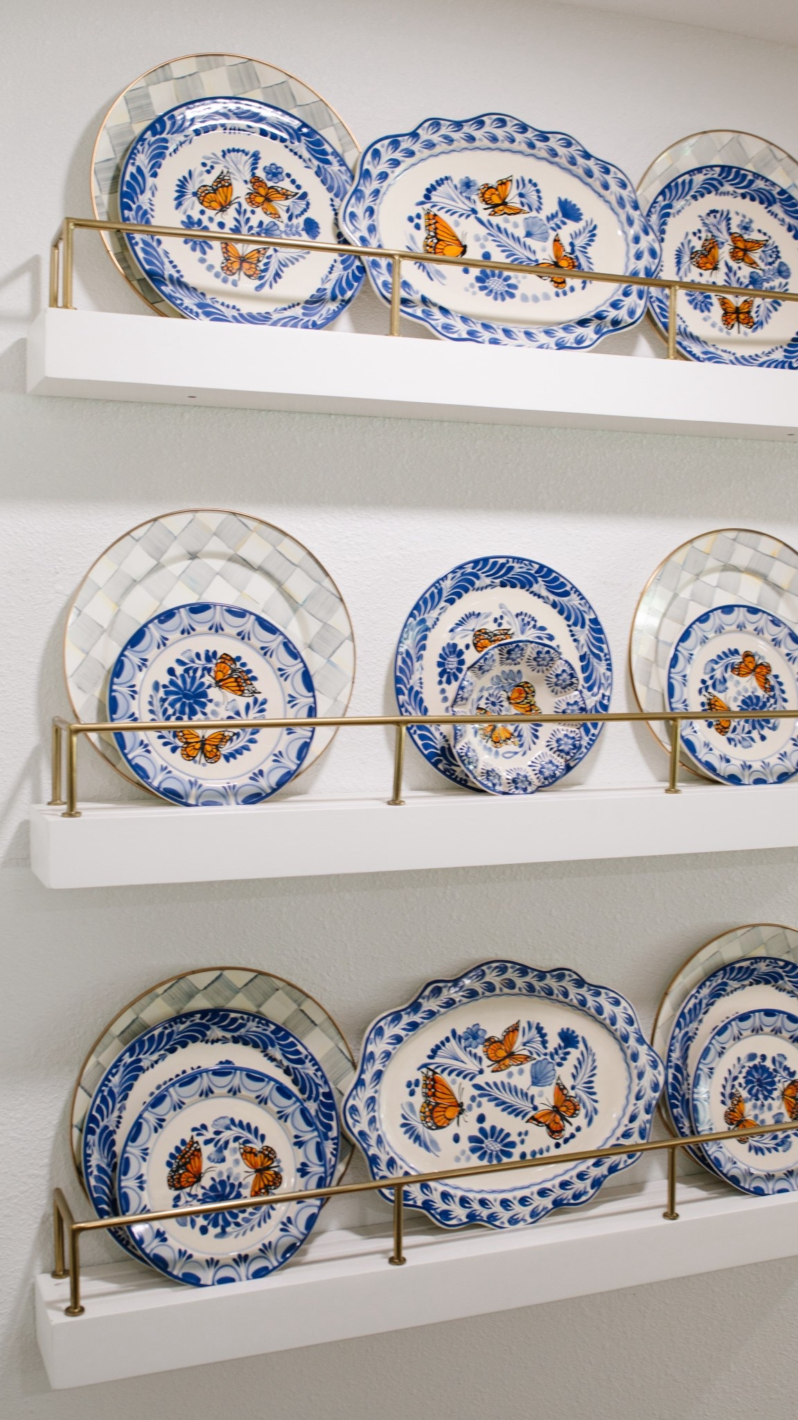 Mackenzie Barn Sale is live! Up to 60% off all items! Here are some of my favorites!

Home decor, vase, floral arrangement, Mackenzie Childs, smiles and pearls 

#LTKHome #LTKSaleAlert #LTKOver40