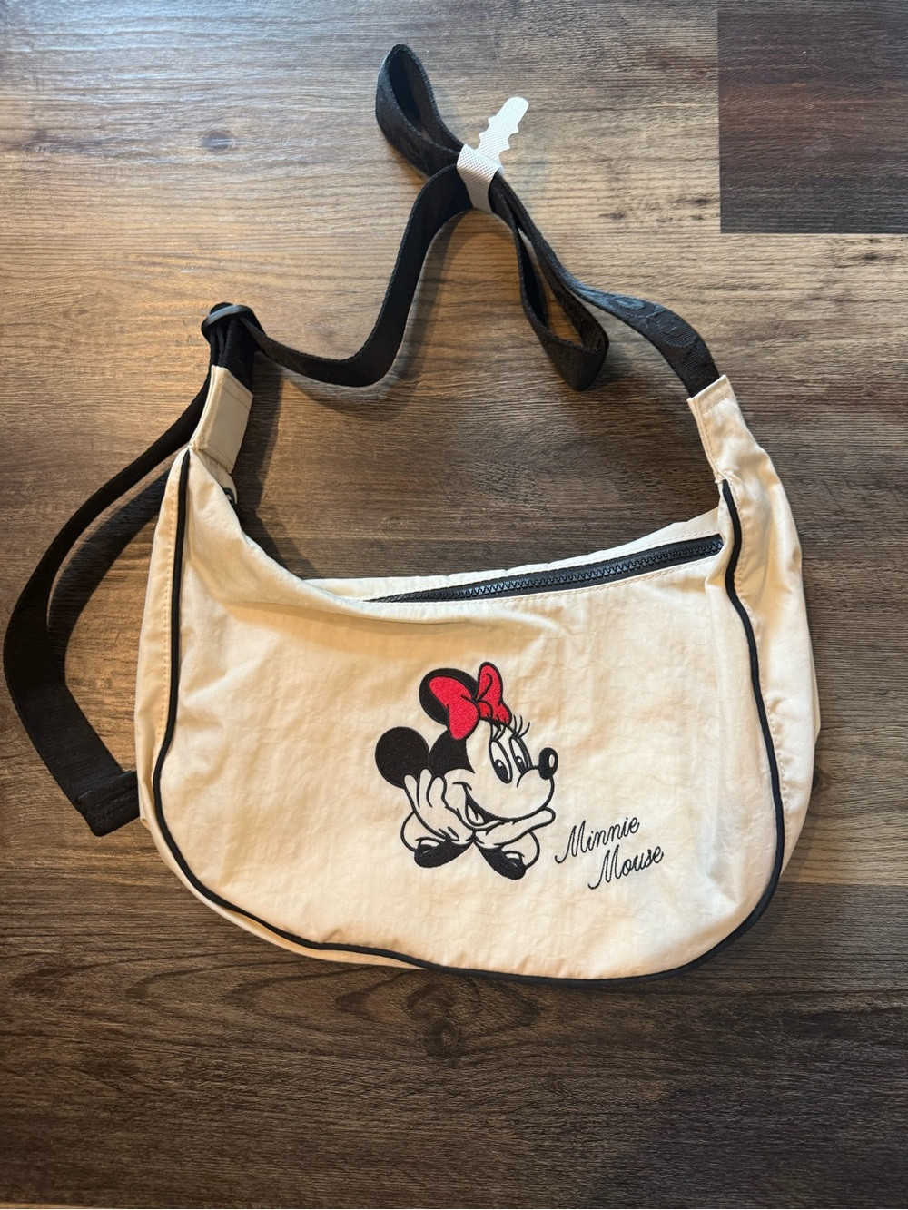 Disney Store Exclusive Minnie Mouse Crescent Bag by Baggu Crossbody Shoulder Bag | Poshmark