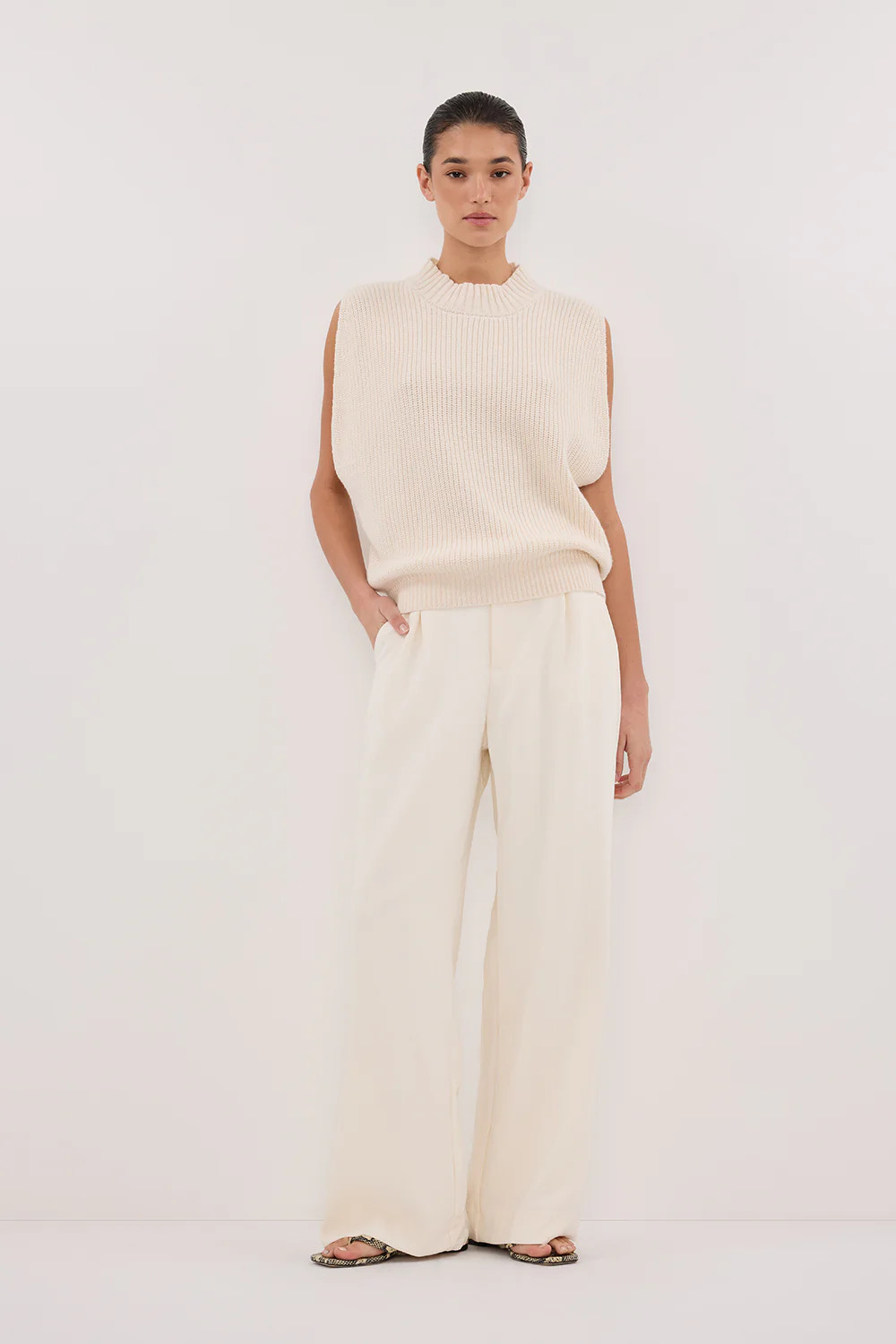 ARO CREAM KNIT TOP | DISSH