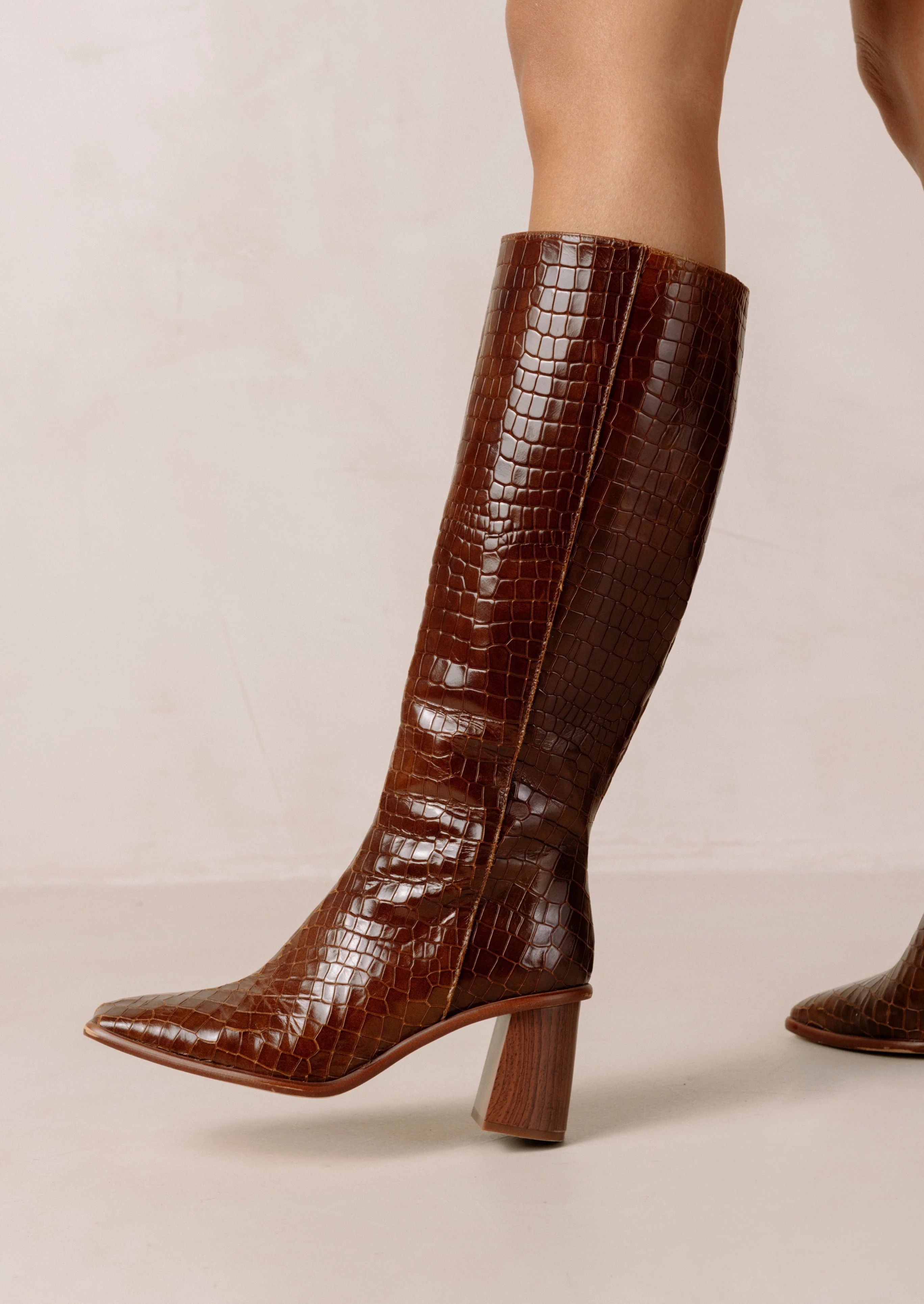 East Croco - Brown Leather Boots | ALOHAS | Alohas FR