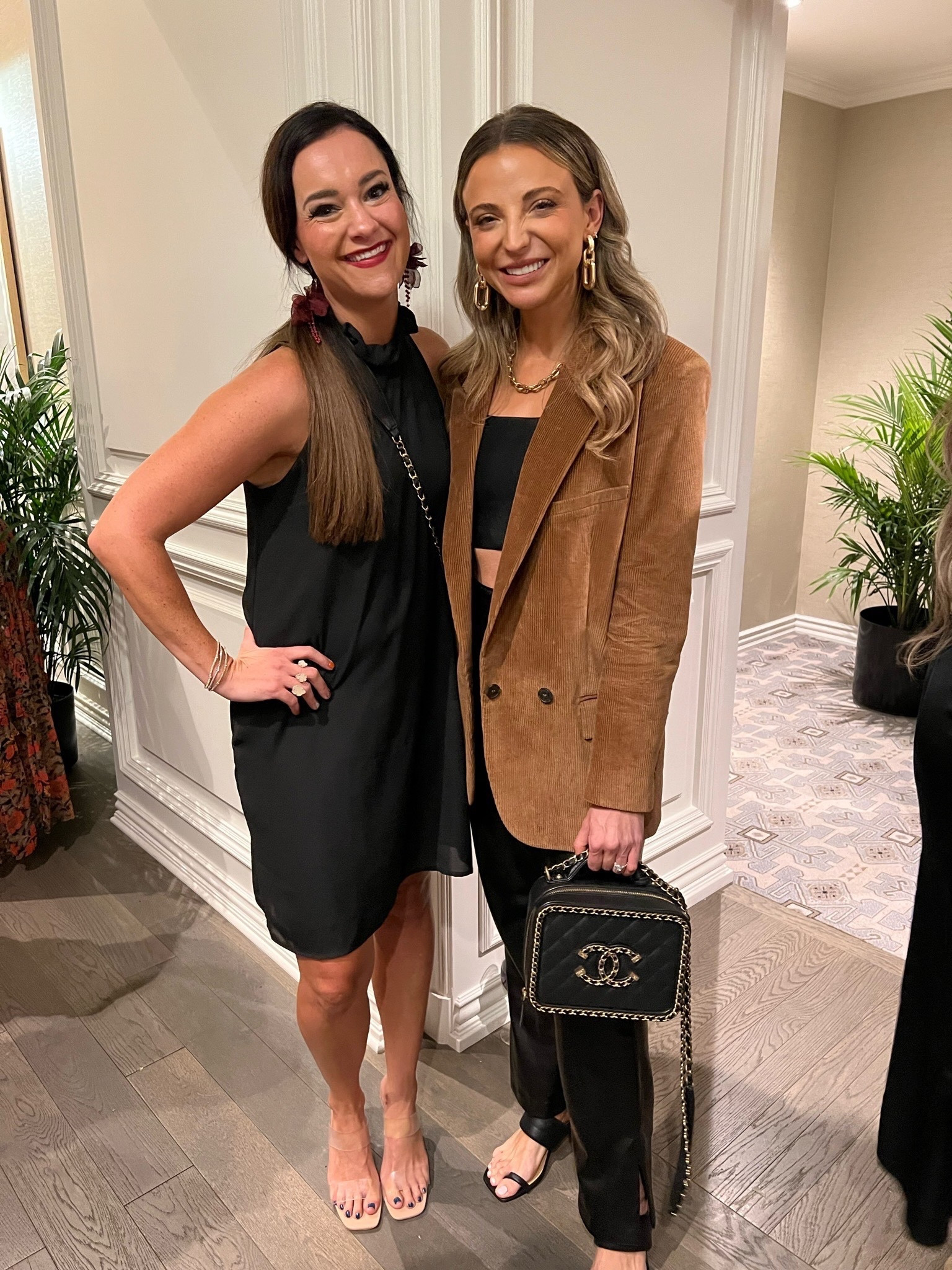 Fall outfits // business casual // work wear // This little black dress is the perfect staple item to have in your wardrobe this fall season! 🖤

#LTKstyletip #LTKSeasonal #LTKunder100